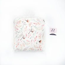 Load image into Gallery viewer, Silky Muslin Hooded Bath Towel _ Cotton Flower